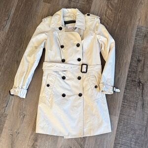 Hunter Women's Trench Coat - Cream